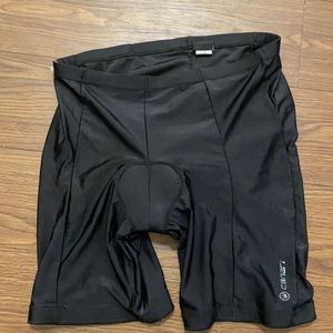 Canari Men’s Large Black Padded Cycling Bike Ride Shorts Stretch Leg Grips